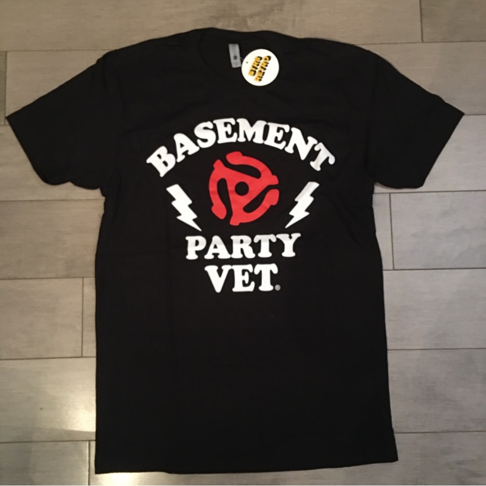 NEW : STR8 RETRO DJ BASEMENT PARTY VET T SHIRT : SIZE MEDIUM